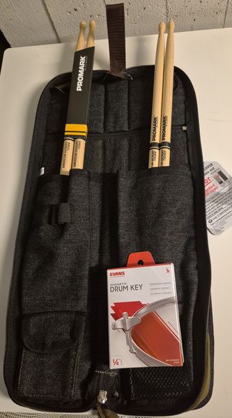 TamaTSB12DBK Black stikkebag + PRO MARK trommestikker + Evans magnetic key